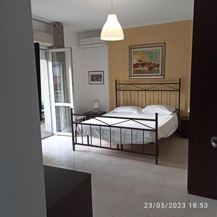 Marina D'Agrò Residence Santa Teresa Di Riva Exterior foto